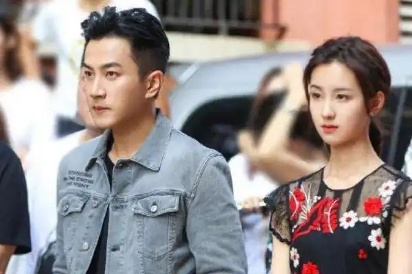 刘恺威现任妻子是谁(刘恺威与现在妻子合照)_科蓝科技