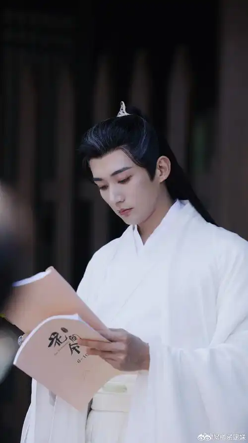 刘学义真怕你把剧本翻烂了##刘学义发剧照告别潘樾