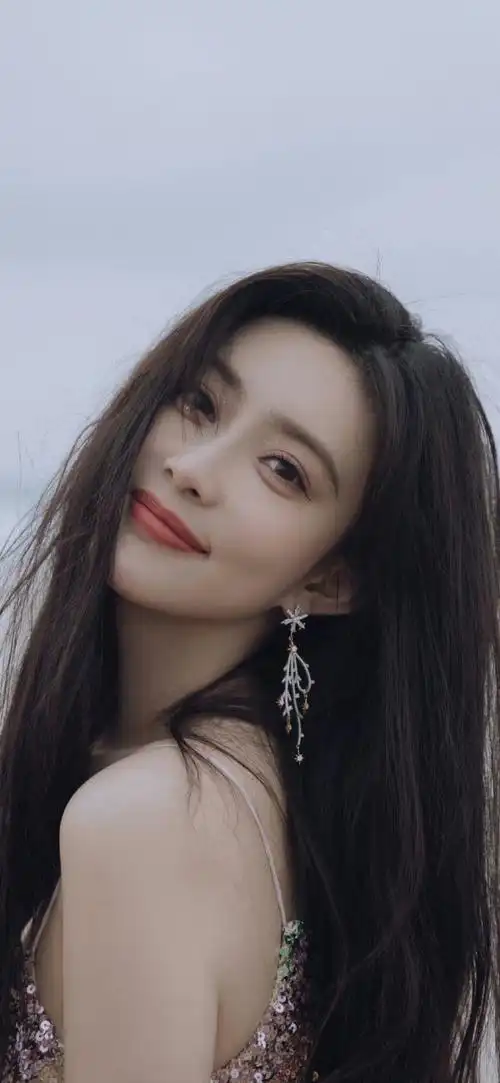 明星壁纸#同款演绎|彩虹亮片|典雅新中式|女明星壁纸张碧晨vs孟子