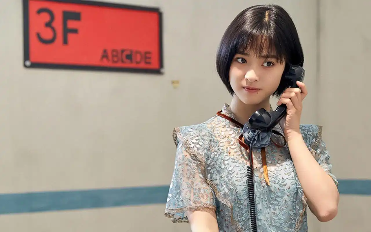 沈月清新文艺写真图片桌面壁纸