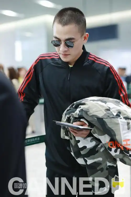 欧豪通过颜值检验,完全hold住寸头!