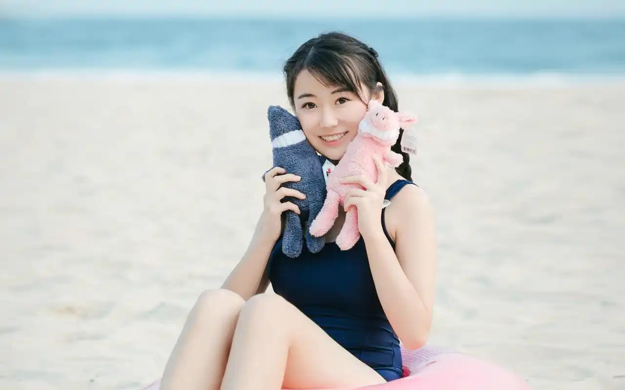 性感泳衣美女沙滩小清新写真高清壁纸