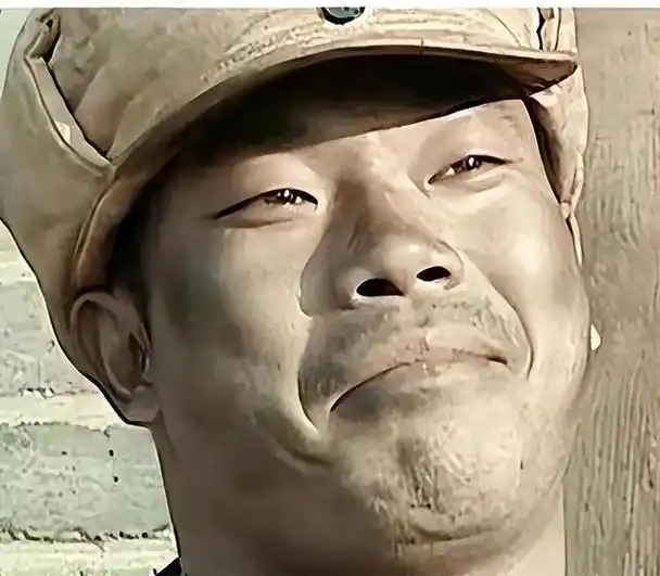 因为剧组经费有限亮剑临时喊来4个群演结果却成为了经典