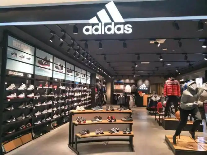 阿迪达斯全场6折起耐克全场88折折扣低到手软