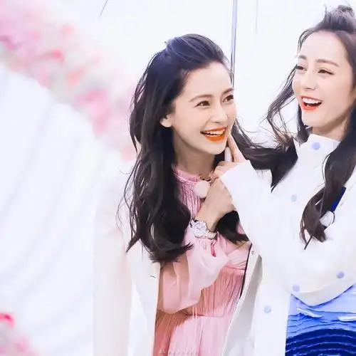 迪丽热巴/angelababy.