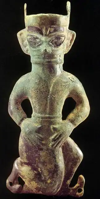 凌家滩遗址出图的玉人是否和三星堆遗址出土的铜人存在关联呢