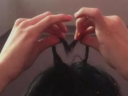 猛男比心#头顶比心 #头发比心 #让你对象给你拍 @dou 小助手