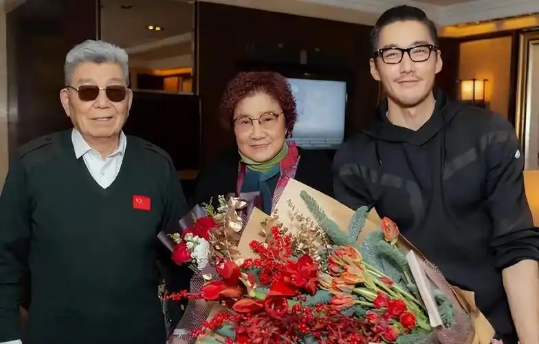 田震个人资料简介:中国歌坛个性与影响力兼备的实力歌手