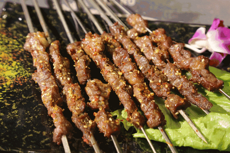 据说这是汉中烧烤界的王者你还极可能成为它的老板你造么