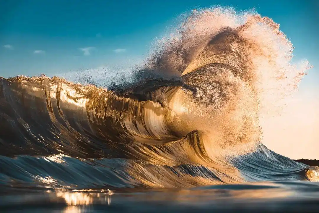 令人耳目一新的海浪摄影一个个惊心动魄的瞬间