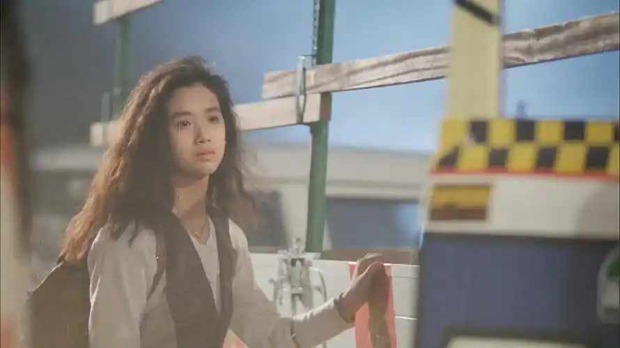 1990天若有情之追梦人乖乖女就这么穿赛博朋克的香港夜景吴倩莲