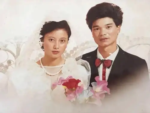 情怀满满!这十组婚纱照跨越大半个世纪,见证了他们的爱情