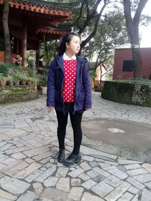 一米五几的女生穿什么都不好看