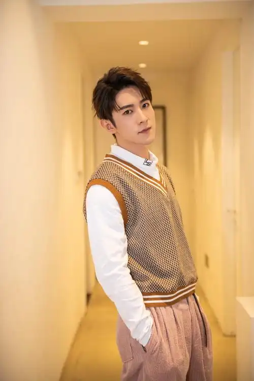 季肖冰 20181027 超级生日宴 官图单人 77p