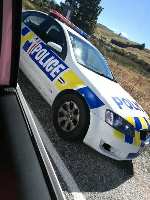 没拍到警察,拍下这让我们感到温馨的警车吧