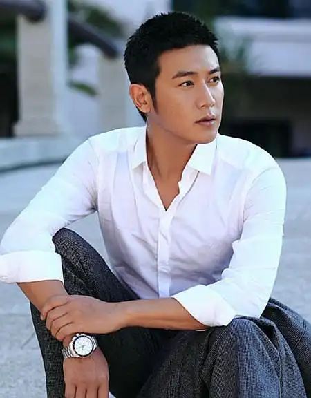 出生于70年代的5位最帅男星:4.