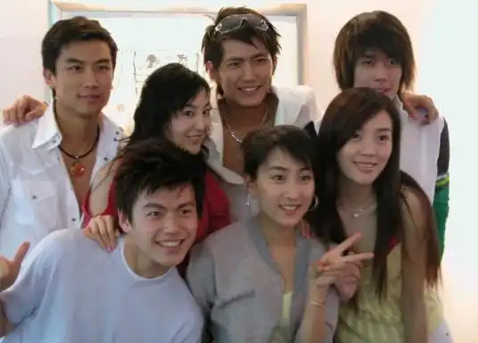 夏日里的春天(2004年唐辉执导的电视剧)_摘编百科