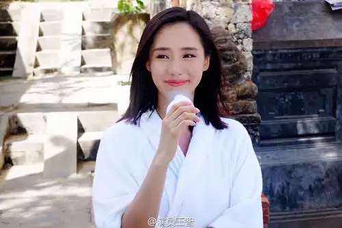 [ipad]夏洛特烦恼里的秋雅越看越嗲,有人同好伐