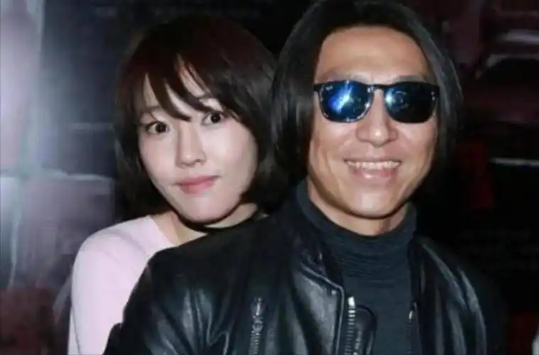 一手好牌打得稀巴烂?