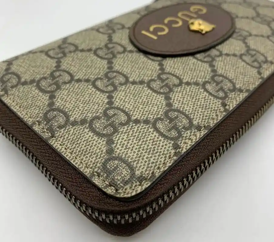 古驰手拿包男 古驰虎头手拿包 经典 出门必备单品 太方便了 现物好价