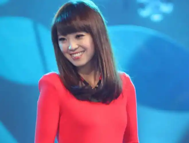 回顾歌手云朵和歌手云飞不是情侣也不是兄妹爸爸妈妈别催婚了