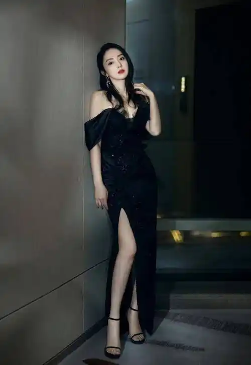 董璇带女儿走秀,转眼酒窝大到完全遗传了妈妈的基因_高云翔_支持_貂蝉