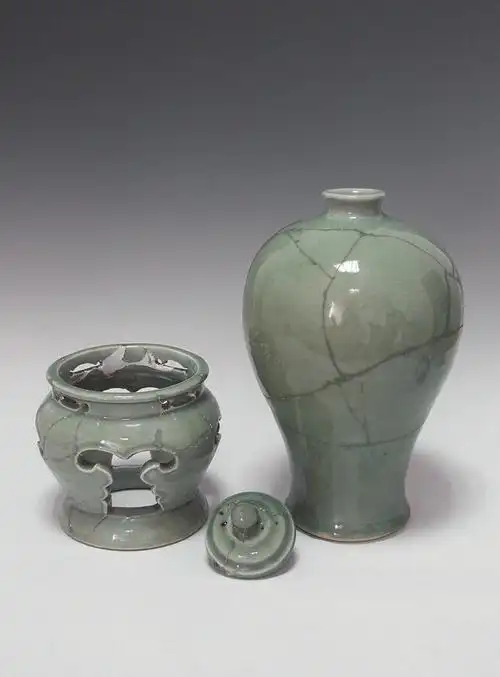 景德镇出土明代仿龙泉窑瓷器浅析