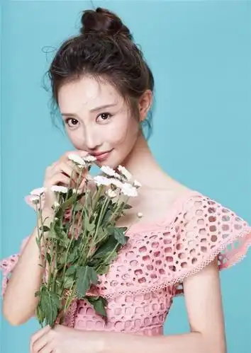 中国内地戏剧女演员潘时七