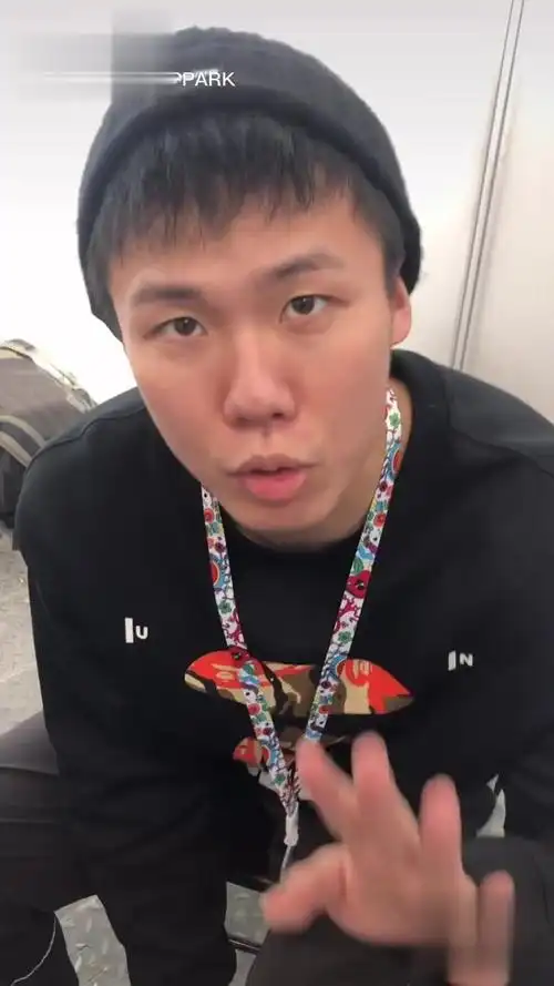 不止是单挑 nba3x 是郭雨妍 赖益烨_ 情侣battle喜闻乐见,所以神秘