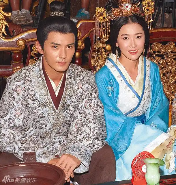 港媒曝34岁周丽淇与28岁徐正曦缠绵两夜 好事将近(图)