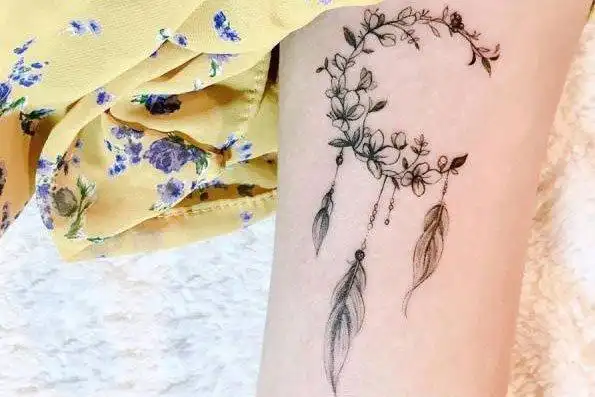 捕梦网纹身女生改运纹身图案3