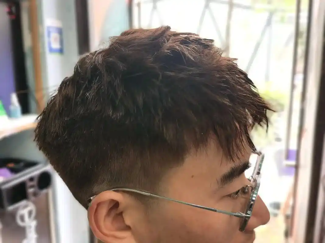 昆明男士摩根烫.来找我,打开被你发型封印多年的颜值[666] - 抖音