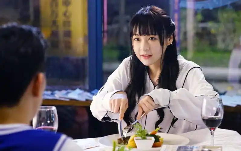 【张语格】综艺被要求读黑粉评论,snh48成员对逐梦演艺圈圈圈圈的真实