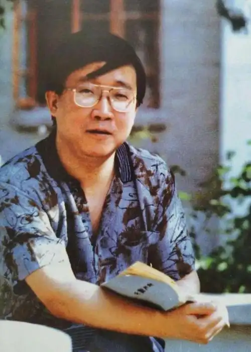 梁天妻子孙凤英是丈夫和继女的调和剂是丧夫丧子婆婆的开心果