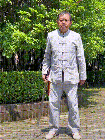 马保国近况曝光,商演遭人偷袭,为地震捐万元,网友:靠失败成功