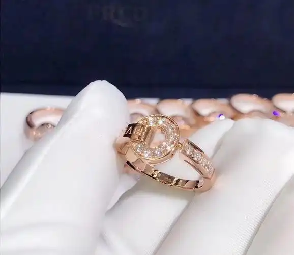 纯银慈善款小红人男女情侣bv对戒18k铜钱字母圆圈戒指情人节礼物