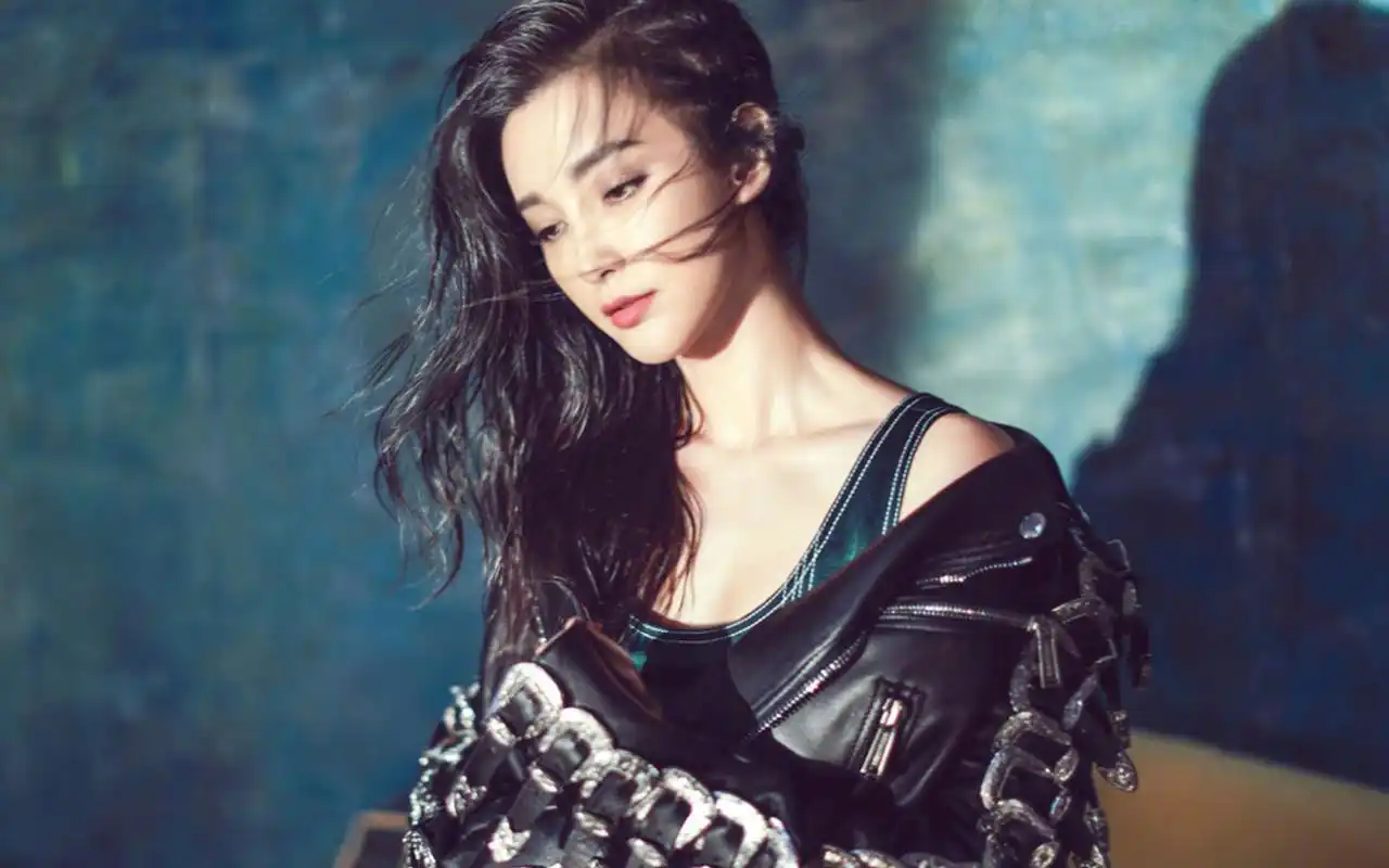 李冰冰优雅性感杂志封面大片桌面壁纸