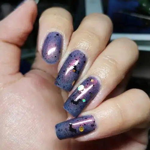 织女版的蝙蝠侠和猫女狗血爱好者@破马张飞#亲手晒美甲  #自调指甲油