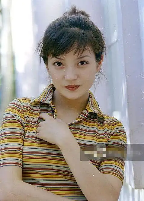 赵薇20年前未修照曝光肤白貌美网友不愧是琼瑶御用女主角