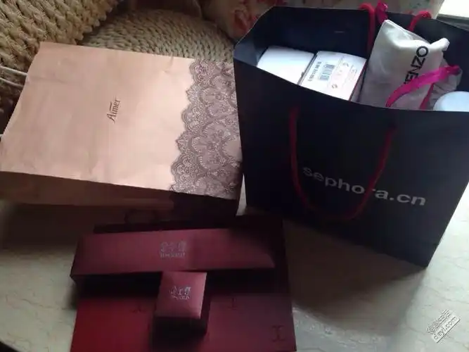 都来晒晒大家的情人节礼物吧