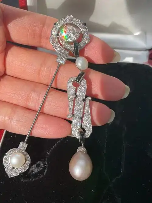 卡地亚天然野生珍珠大钻石胸针