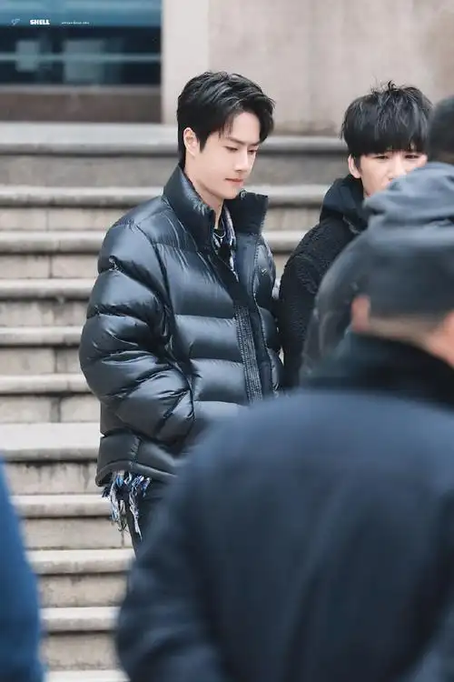 王一博#    210131期天天向上    @uniq-王一博