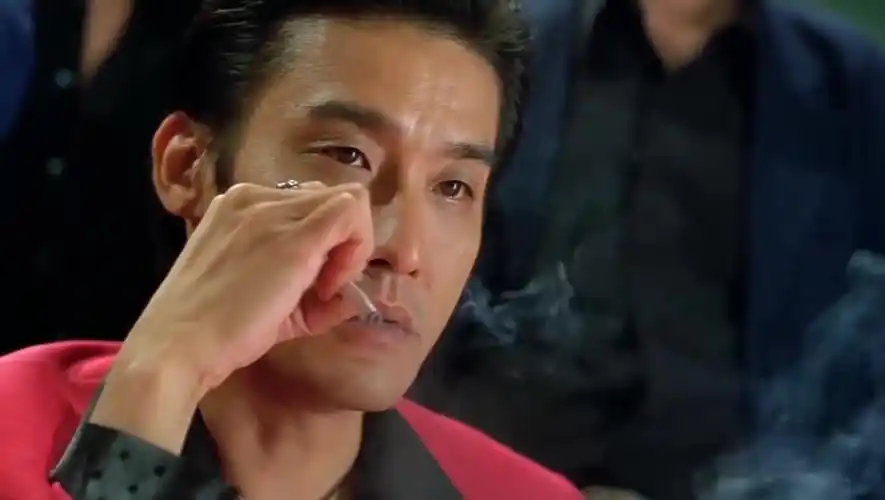 江湖:大哥打人还需要理由?梁家辉扮演的黑老大,简直太深入人心