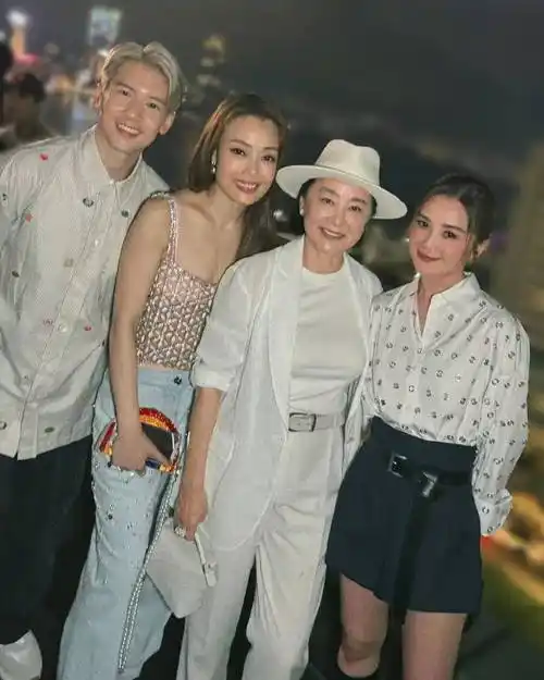 林青霞容祖儿关智斌阿sa霍汶希合照