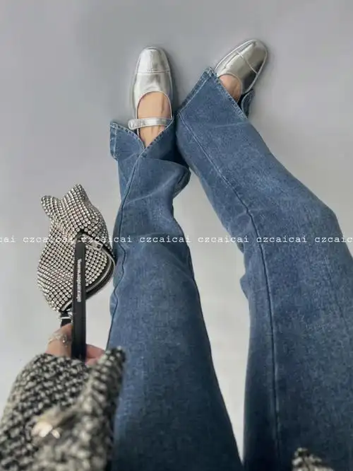 有平底等我再来个金色合集吧#鞋控の日常  #女鞋推荐  #银色鞋子