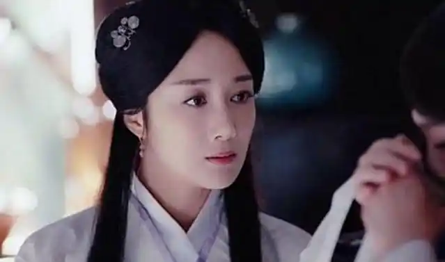 7,真正的李未央——李依晓 ,魏国尚书府二女儿,在回家的路上被尚书