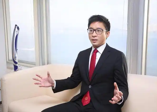 霍震霆教育儿子太厉害霍启刚霍启山都成才霍启仁也浪子回头了