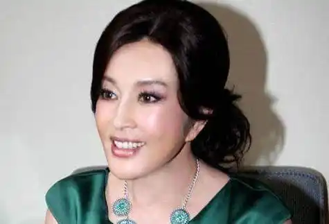 64岁"悲情影后"刘晓庆的4段婚姻和爱情!