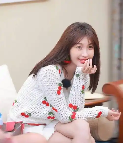 杨颖官宣离婚后李菲儿又无辜躺枪曾打算退圈为黄晓明相夫教子