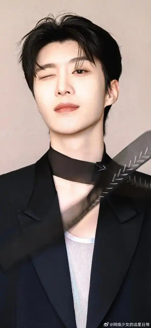 范丞丞壁纸来啦!7715